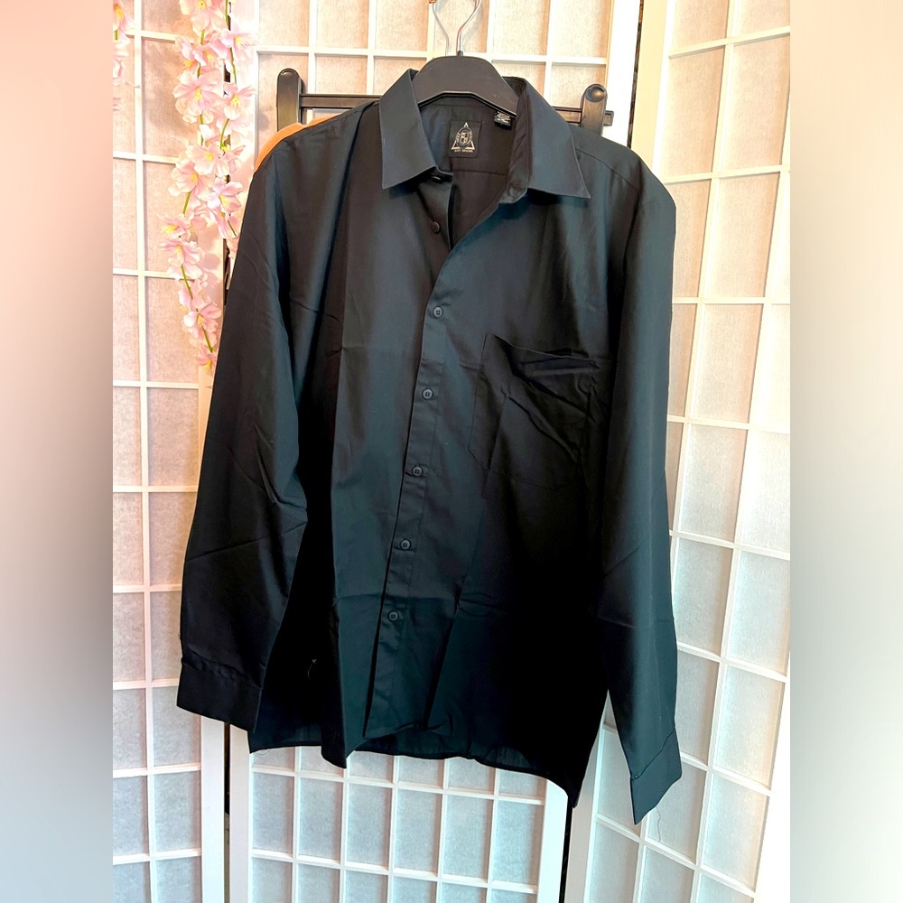 NWOT Black buttoned down collared suit shirt